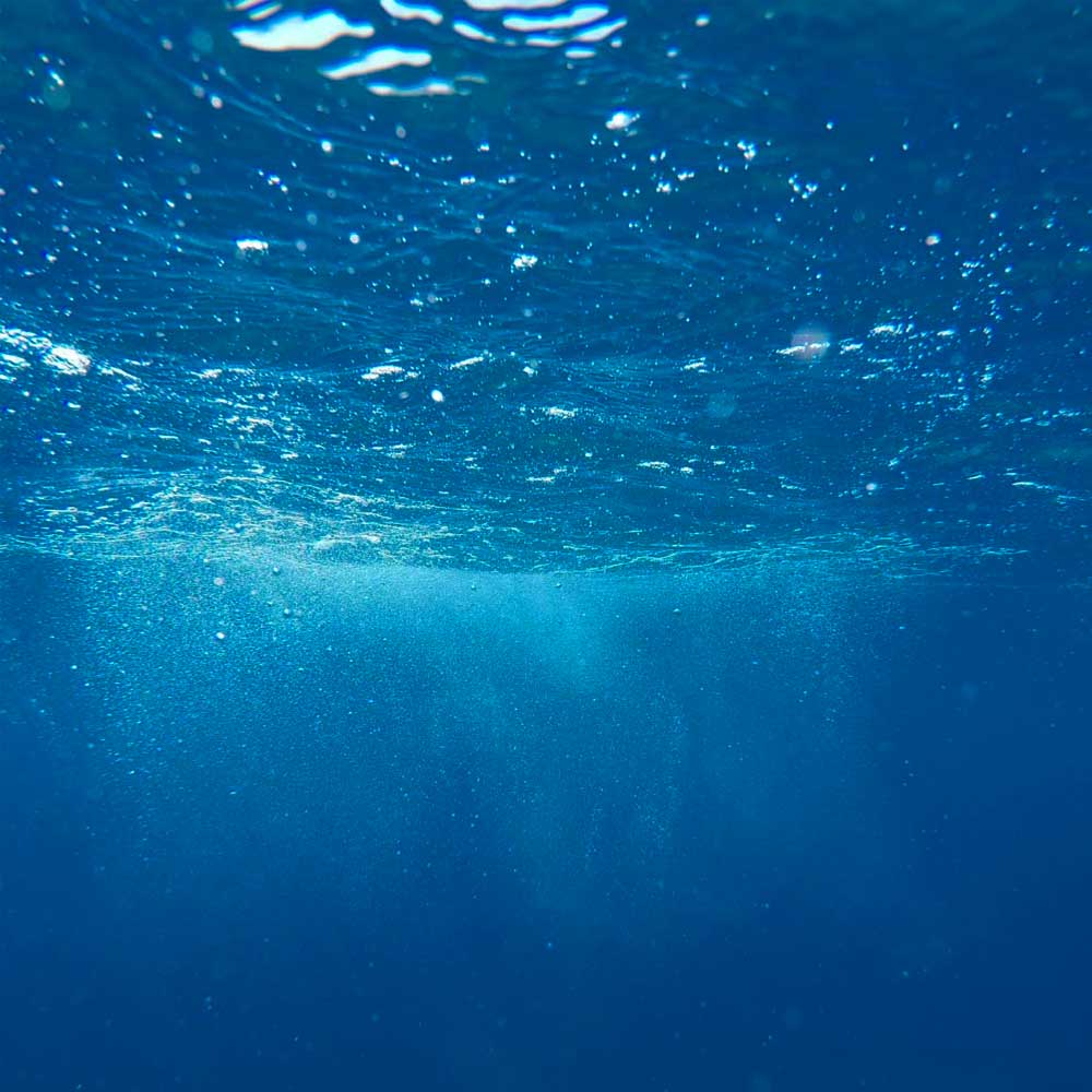 agua-mar-oscura