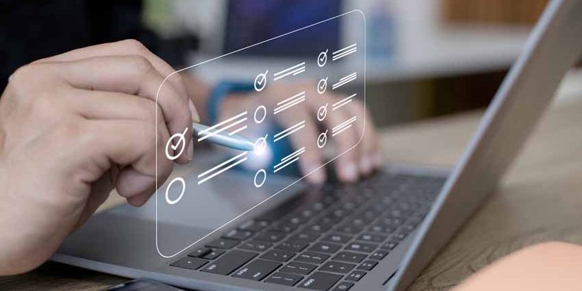 questionnaire with checkboxes, filling survey form online, answe Consumidores EATendencias