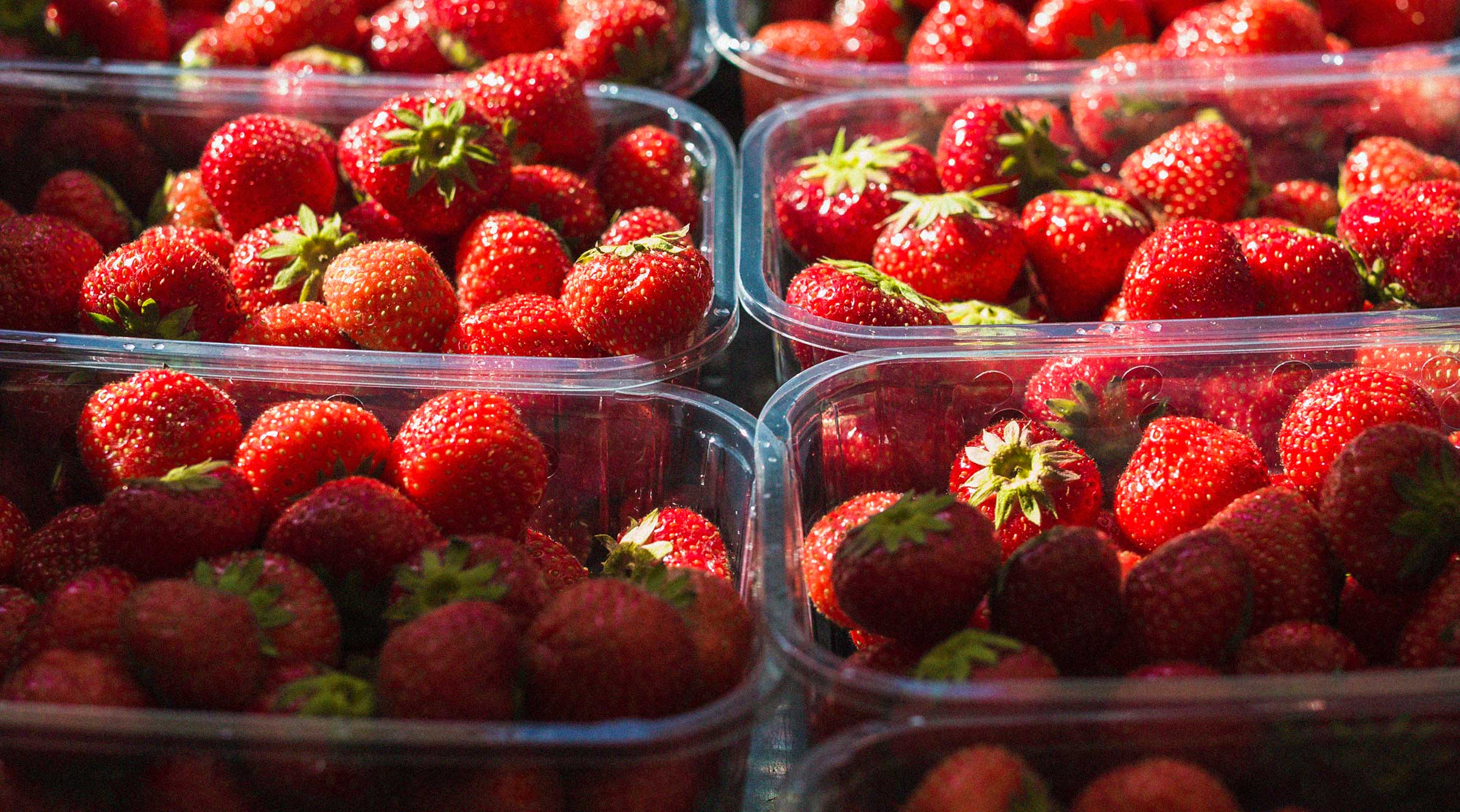 Gama-de-fruta-fresas-pelada-cortada-lista-para-consumir-azti